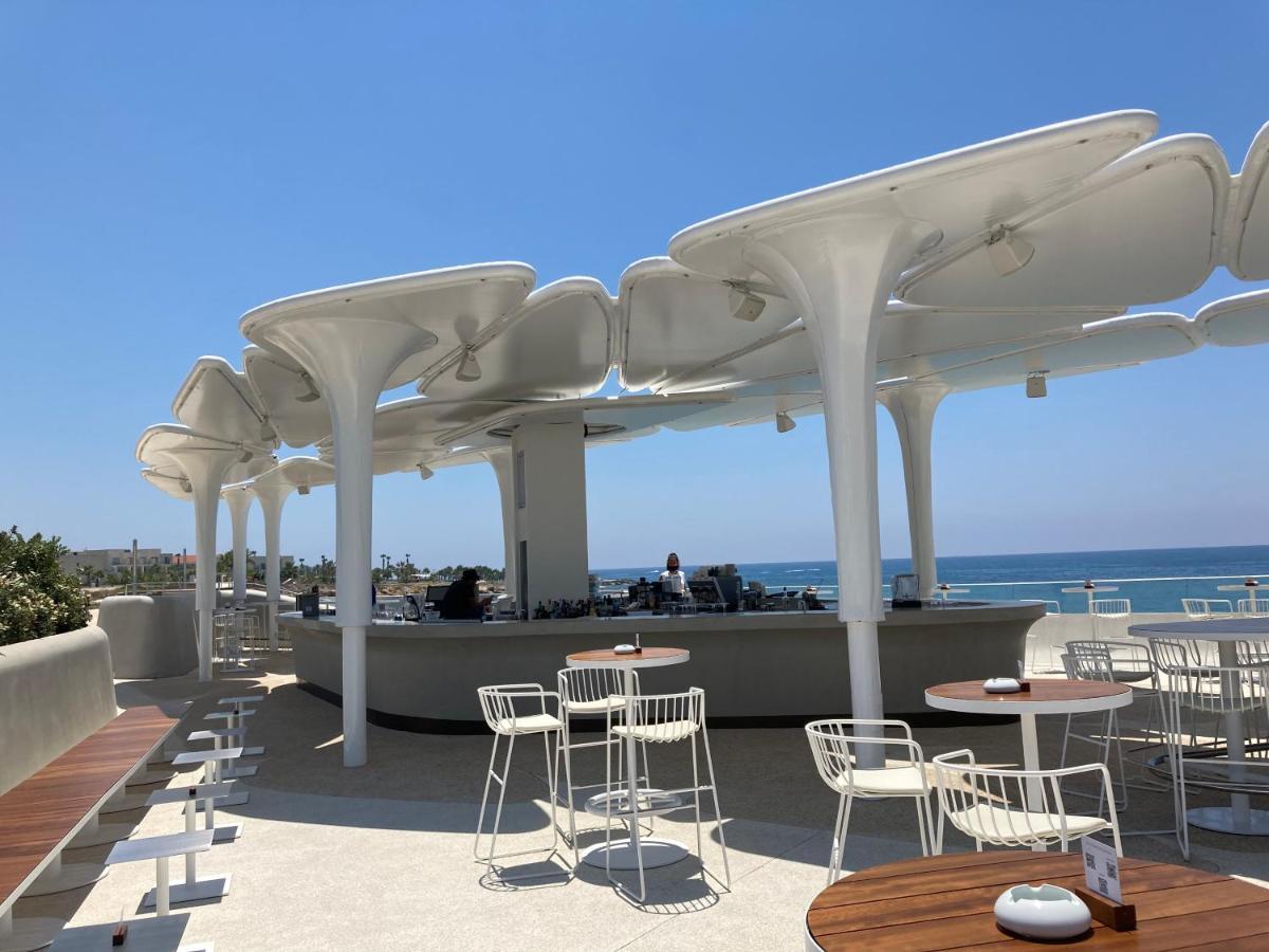 Sun Julz Apartments On The Beach Paphos Exterior photo
