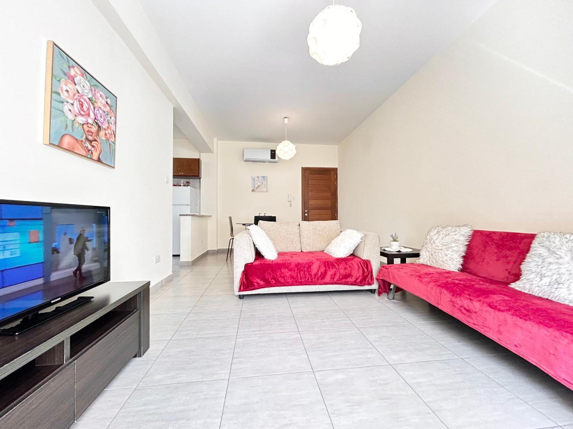 Sun Julz Apartments On The Beach Paphos Exterior photo