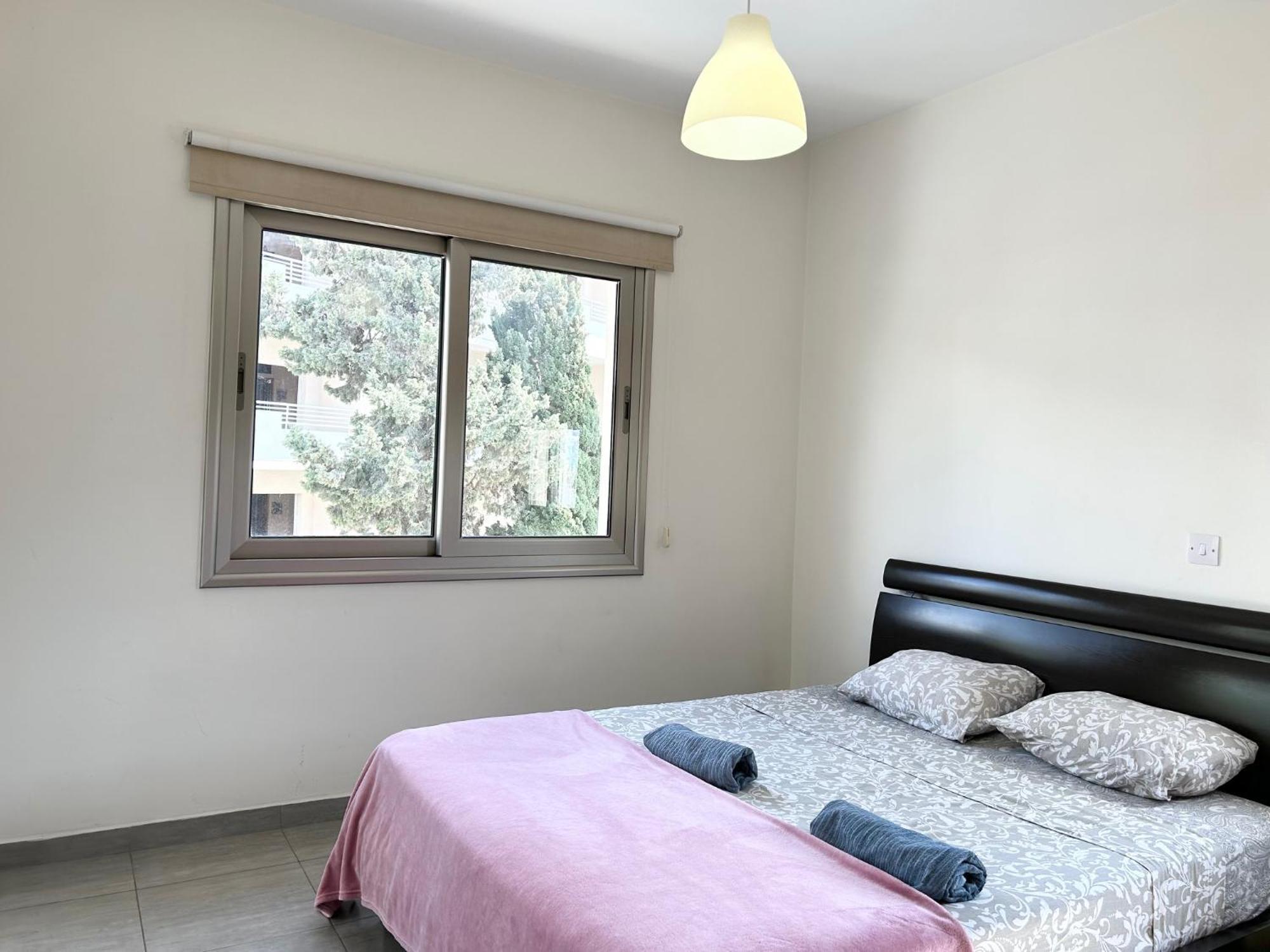 Sun Julz Apartments On The Beach Paphos Exterior photo