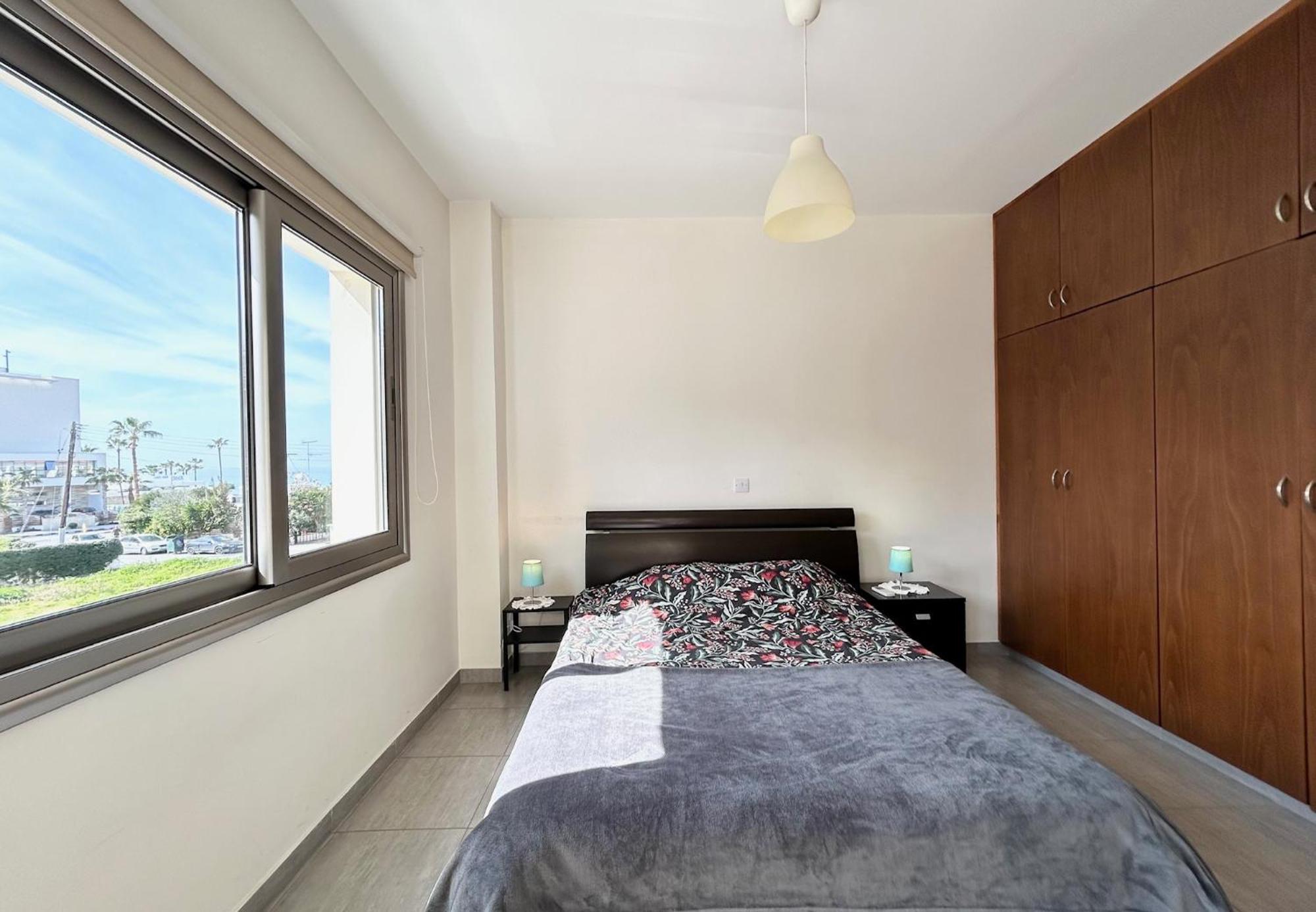 Sun Julz Apartments On The Beach Paphos Exterior photo