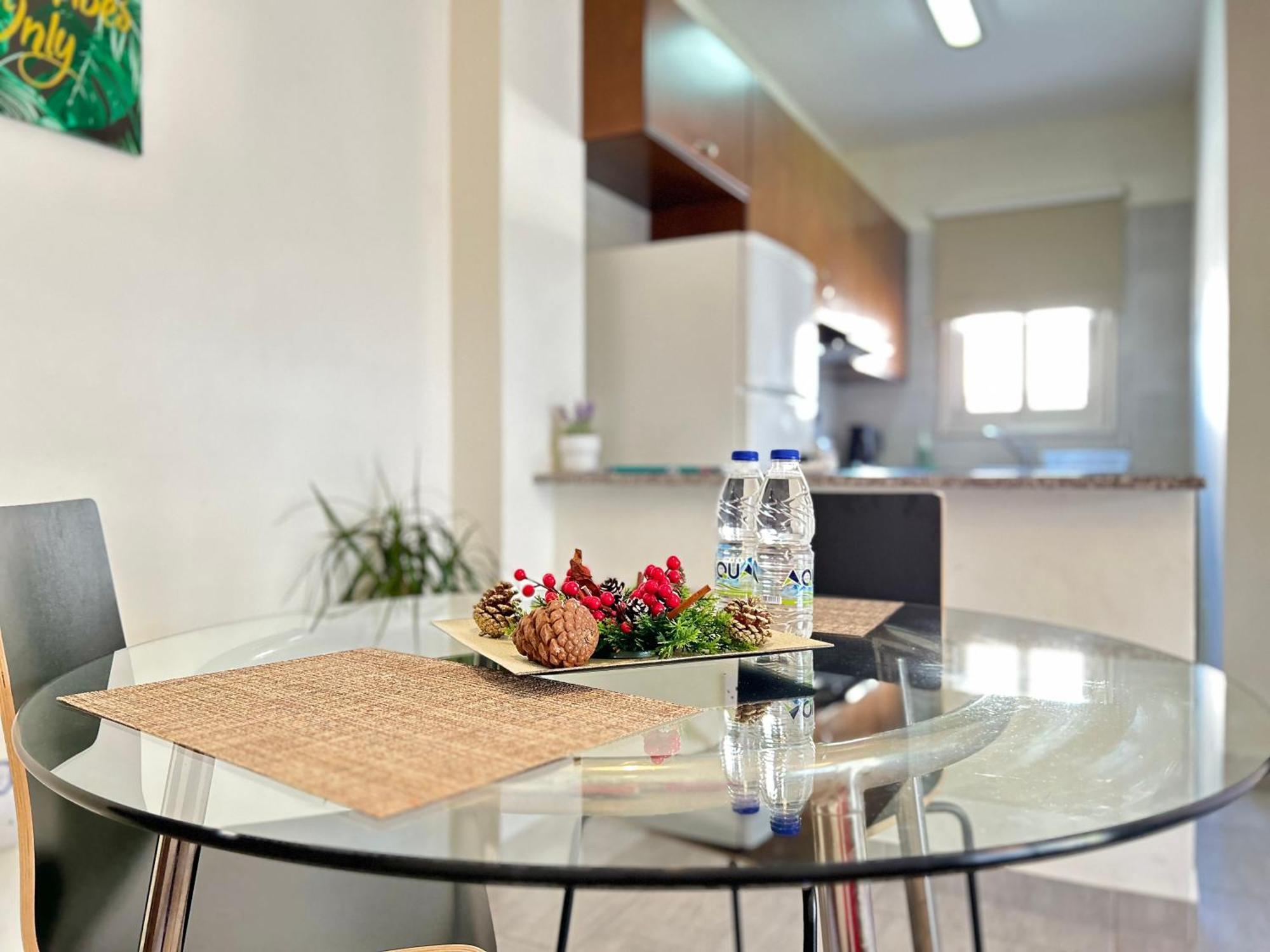 Sun Julz Apartments On The Beach Paphos Exterior photo